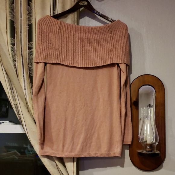 Off Shoulder Sweater - Picture 2 of 2